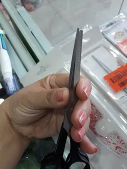 قیچی اصلاح مو مدل .P.A.S