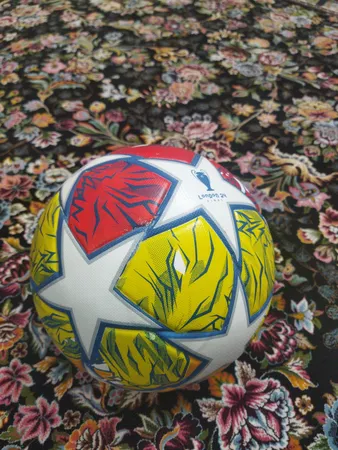 توپ فوتبال مدل چمپیونزلیگ چرمی 2024