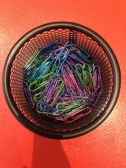 گیره کاغذ پنتر مدل متالیک سایز 28 میلی متر