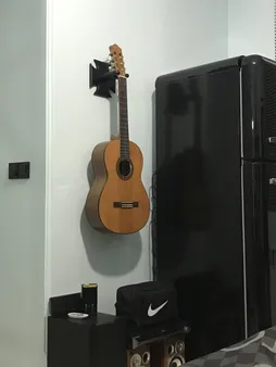 پایه گیتار مدل پرفیلینگ 04