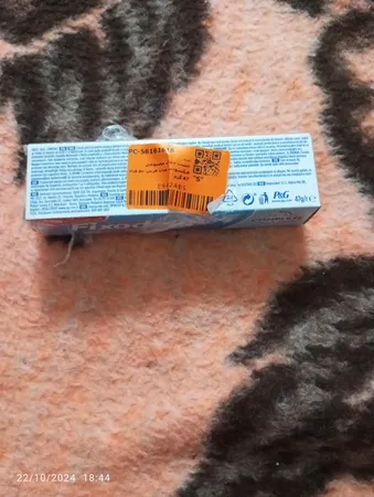 چسب دندان مصنوعی فیکسودنت مدل فرش نیو وزن 47 گرم