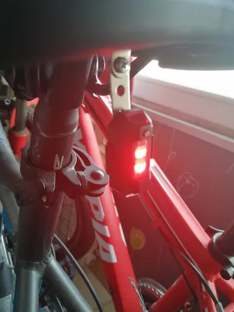 چراغ دوچرخه مدل RGB