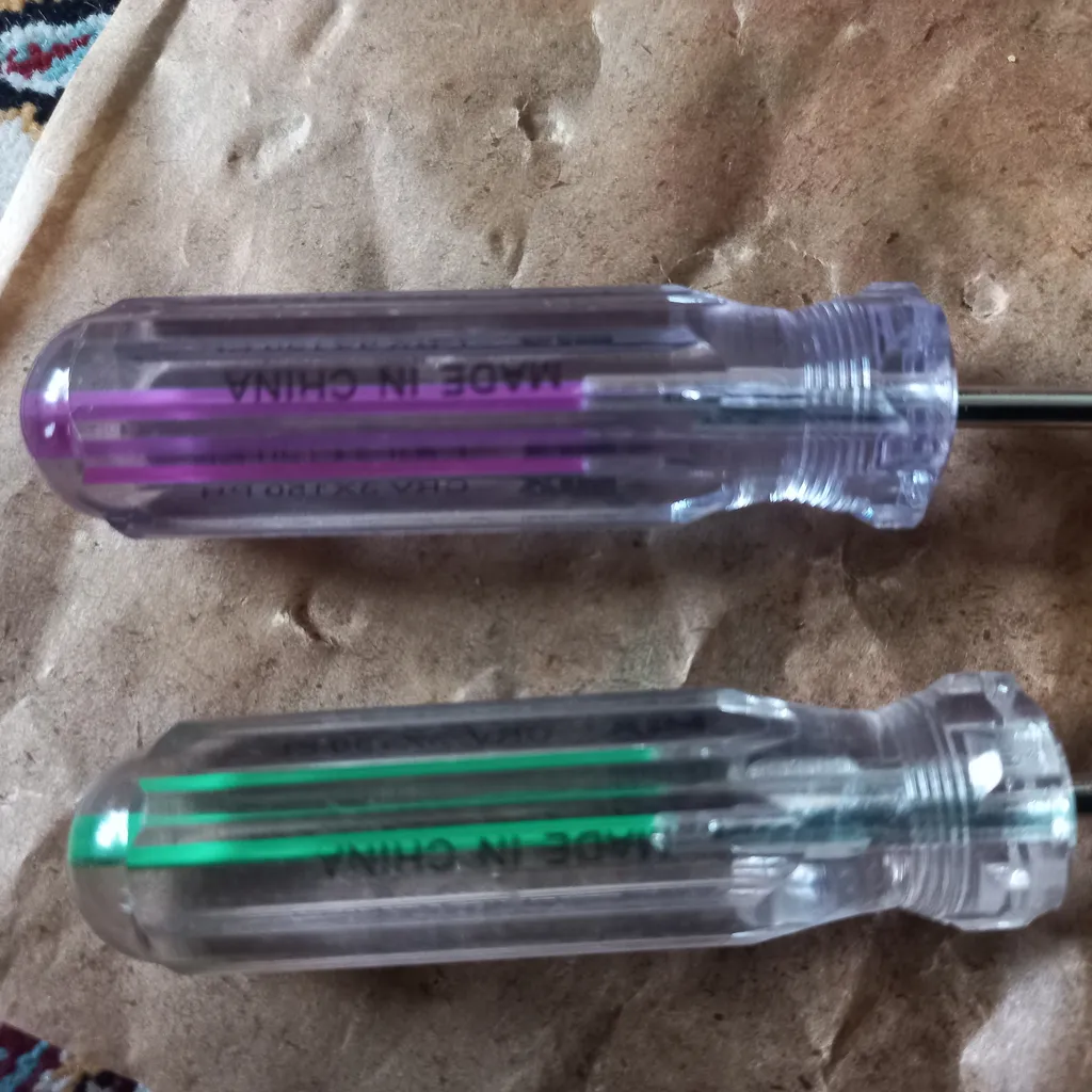 پیچ گوشتی چهارسو و دو سو میکس مدل HT - 003150 مجموعه دوعددی