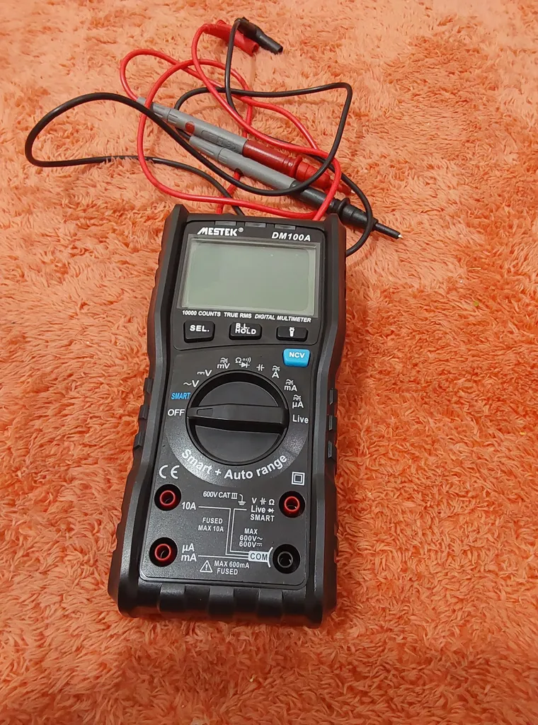 مولتی متر دیجیتال مستک مدل DM100A