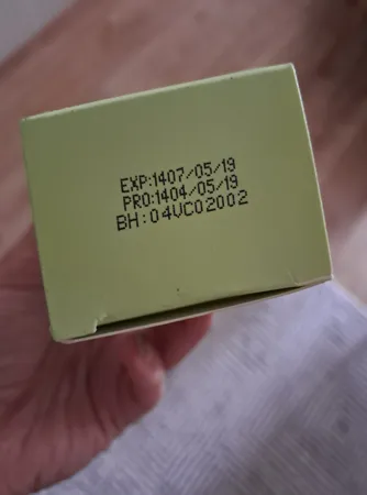 کرم آبرسان وچه مدل Hyaluronic Acid حجم 60 میلی‌لیتر