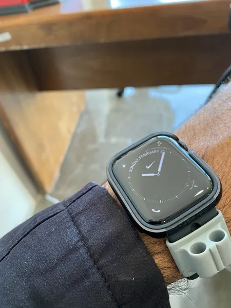 ساعت هوشمند اپل واچ سری 6 مدل 44mm Aluminum Case with Nike Sport silicone Band