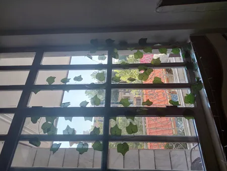 گل مصنوعی مدل ریسه برگ طرح انگور کد PAL-3030