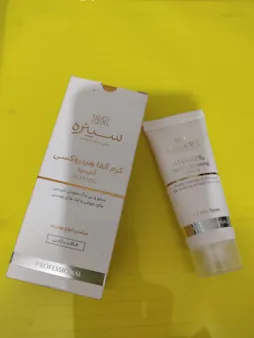 کرم لایه بردار سینره ده درصد AHA حجم 40 میلی لیتر