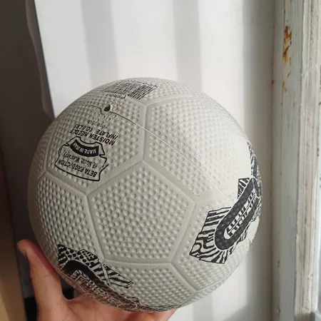 توپ فوتبال بتا مدل T10