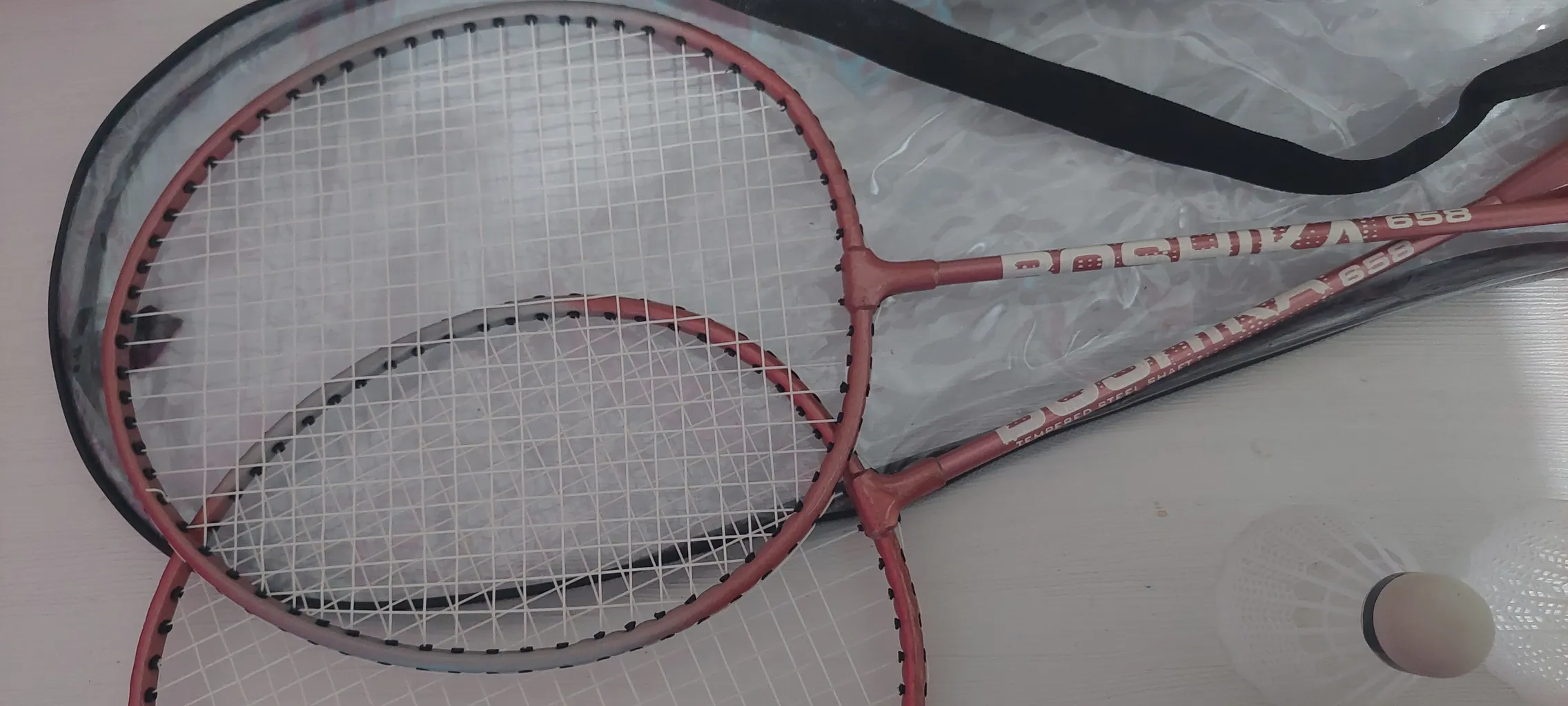 راکت بدمینتون مدل بوانگ به همراه توپ بدمینتون بسته 4 عددی