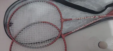 راکت بدمینتون مدل بوانگ به همراه توپ بدمینتون بسته 4 عددی