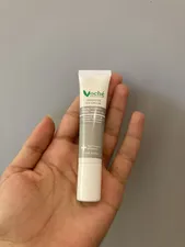 تجریه خرید کرم دور چشم وچه مدل 674 حجم 15 میلی لیتر