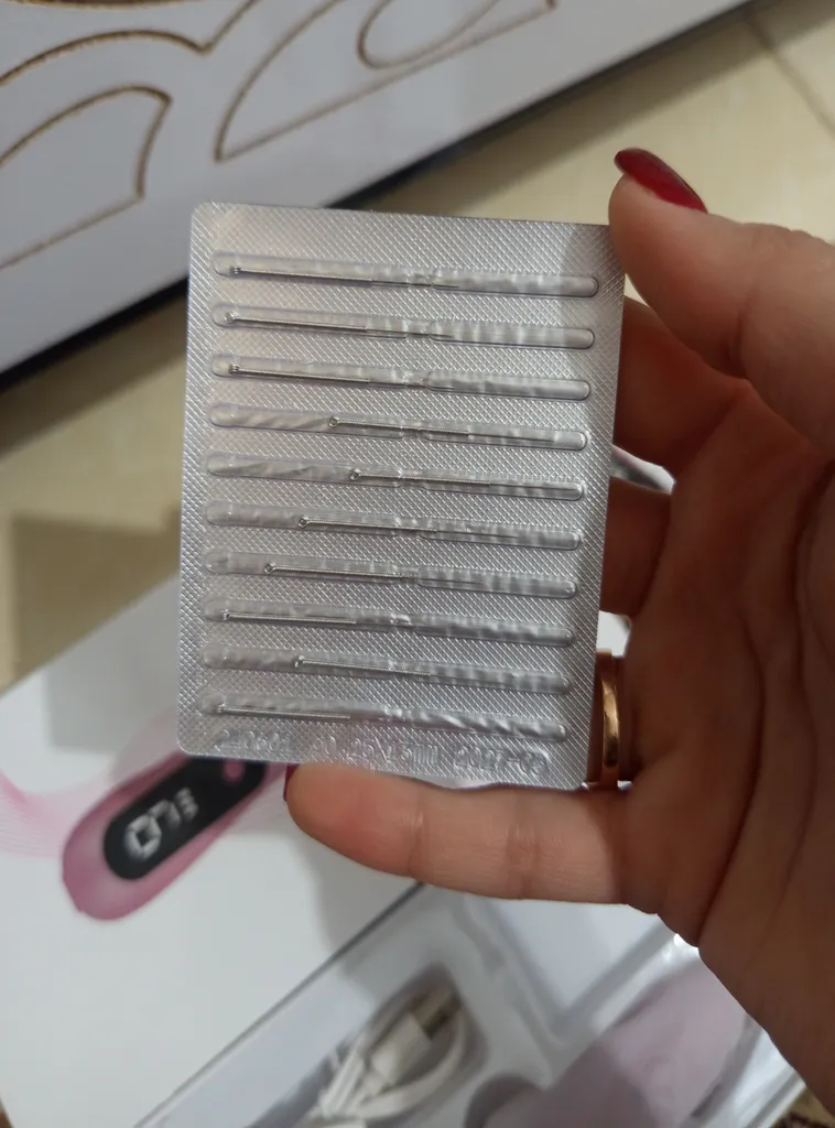 دستگاه پاکسازی پوست و پاک کننده لک و خال مدل 9LEVEL