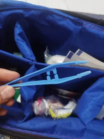 کیف کمک های اولیه مدل Emergency Bag