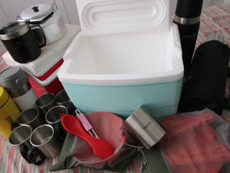 یخدان سفری کیش ترموس مدل 002 گنجایش 11 لیتر