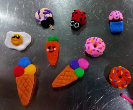 خمیر و ابزار مجسمه سازی مجسمه سازی کد‌ 007 بسته 12 عددی به همراه ابزار