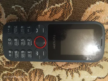گوشی موبایل هانوفر مدل 8000N ظرفیت 32 مگابایت