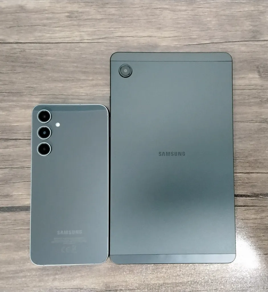 تبلت ۸.۷ اینچ سامسونگ مدل Galaxy Tab A9-4G ظرفیت 64 گیگابایت و رم 4 گیگابایت