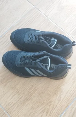 کفش باشگاه و تمرین سارزی مدل A.D.D.S_silvan_m.e.s_t.o.s