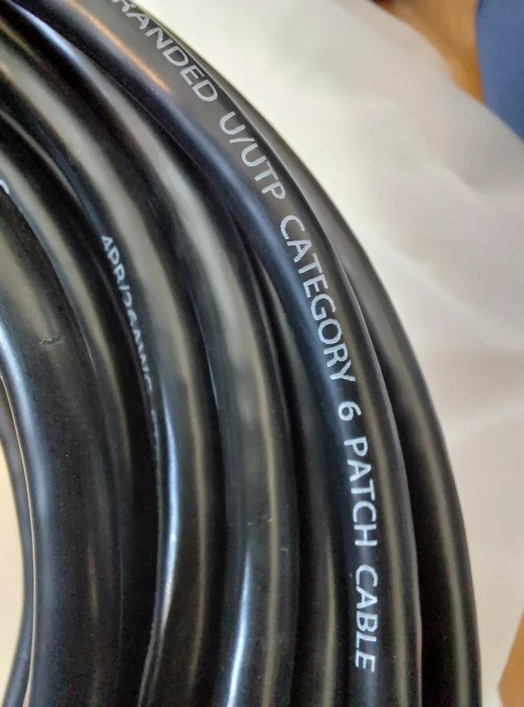 پچ کورد Cat6 یوگرین مدل NW102