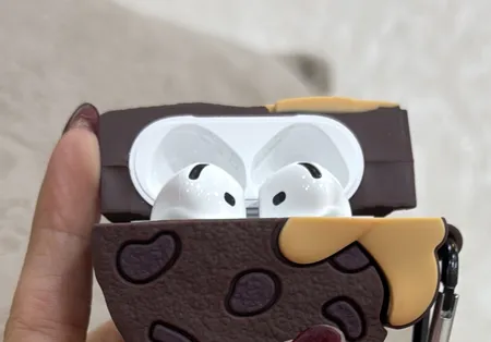 هدفون بلوتوثی اپل مدل AirPods 4