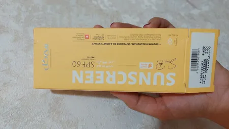 کرم ضدآفتاب رنگی فاقد چربی سی گل 50 میلی‌لیتر