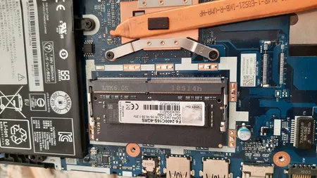 رم لپ تاپ DDR4 تک کاناله 2400 مگاهرتز CL16 جی اسکیل مدل RIPJAWS-V ظرفیت 4 گیگابایت