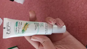 تجریه خرید کرم ترمیم کننده سی گل مدل میموزا 10 درصد مناسب انواع پوست حجم 30 میلی لیتر