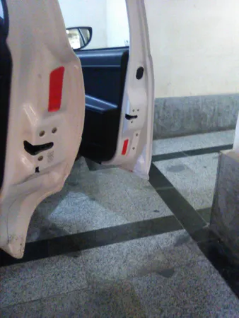 برچسب شبرنگ هشدار باز بودن درب خودرو رفلکتر مدل R7YK مناسب برای کوئیک بسته 4 عددی