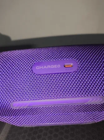 اسپیکر بلوتوثی قابل حمل جی بی ال مدل Charge 6