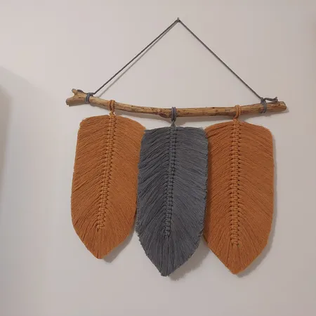 آویز بافتنی مدل برگ مکرومه