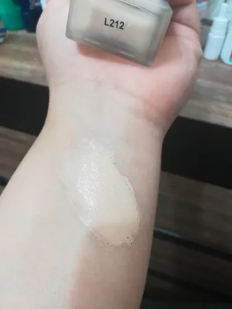 کرم پودر فاقد چربی لوسمنت با SPF30 شماره L212 حجم 30 میلی لیتر