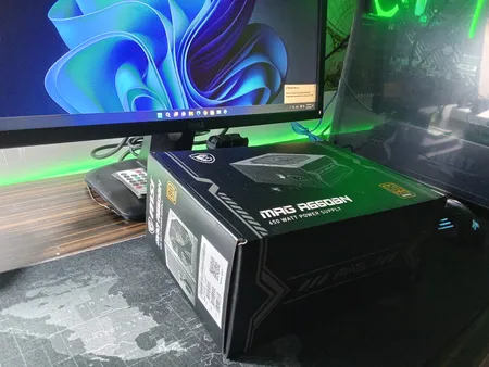 منبع تغذیه کامپیوتر ام اس آی مدل MAG A650BN