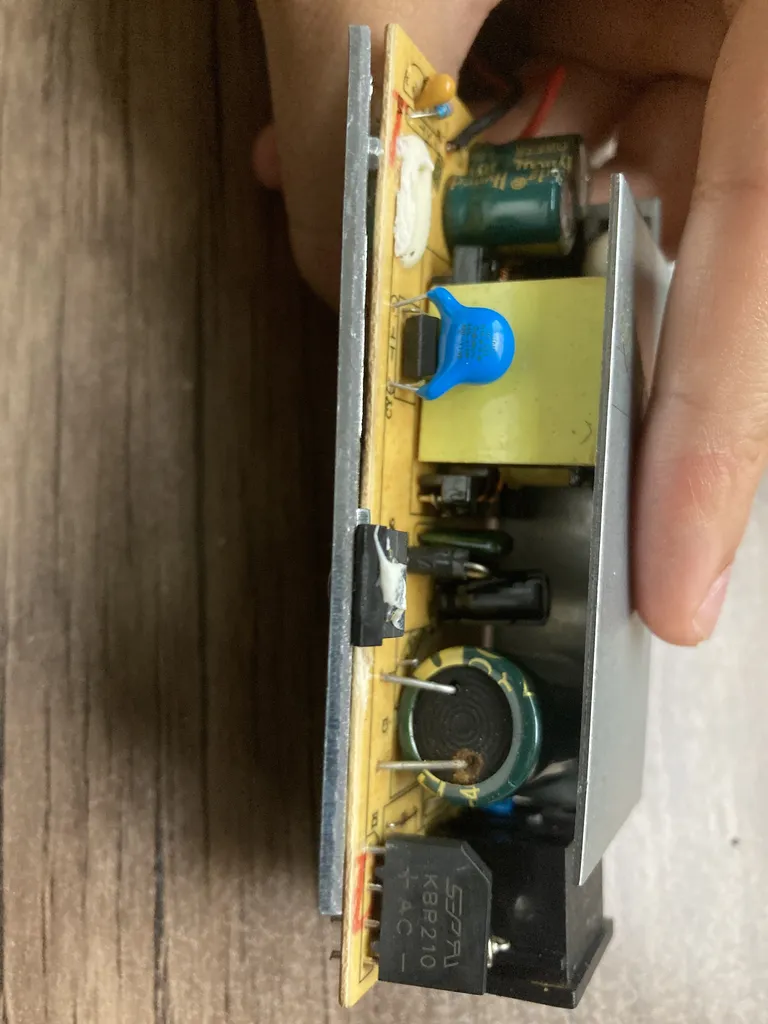 شارژر لپ تاپ 19 ولت 3.42 آمپر مدل ADP-65SB-BB