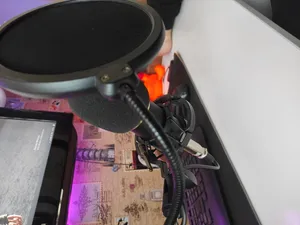 تجریه خرید میکروفن کندانسر مدل Live Broadcast Equipment همراه با پایه تلسکوپی