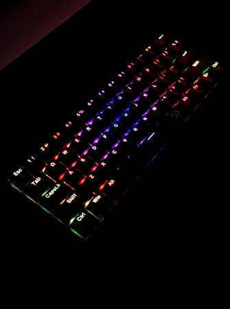 کیبورد گیمینگ ردراگون مدل K630 Dragonborn، مکانیکال سوییچ قرمز، Tenkeyless، نورپردازی RGB