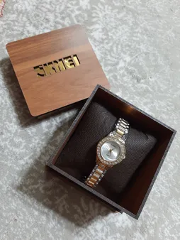 ساعت مچی عقربه ای زنانه اسکمی مدل 1262 کد 01