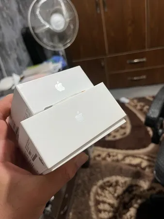 هدفون بلوتوثی اپل مدل AirPods 4