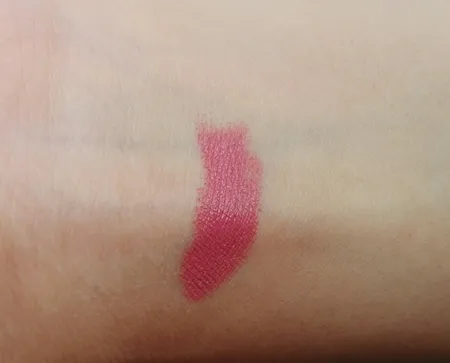 رژ لب گلدن رز مدل ولوت مات شماره 10