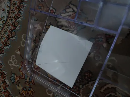 استند لوازم آرایشی مدل 8765