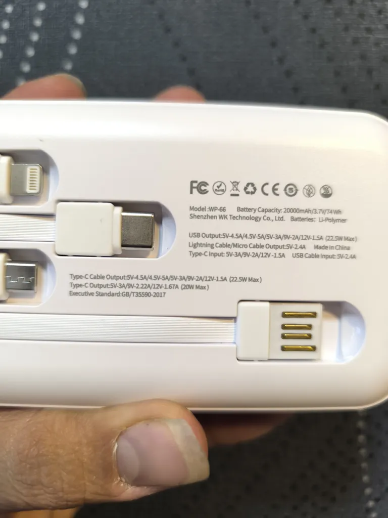 پاوربانک ویکام مدل WP-66 ظرفیت 20000 میلی آمپر ساعت