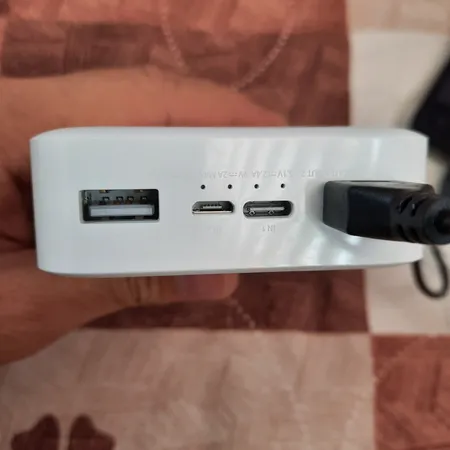 پاوربانک 18 وات شیائومی مدل Redmi PB200LZM ظرفیت 20000 میلی آمپر ساعت