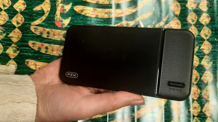 پاوربانک پی زد ایکس مدل V01 ظرفیت 10000 میلی آمپر ساعت