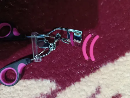 فرمژه زد وان مدل 906 به همراه پد یدک مجموعه 2 عددی