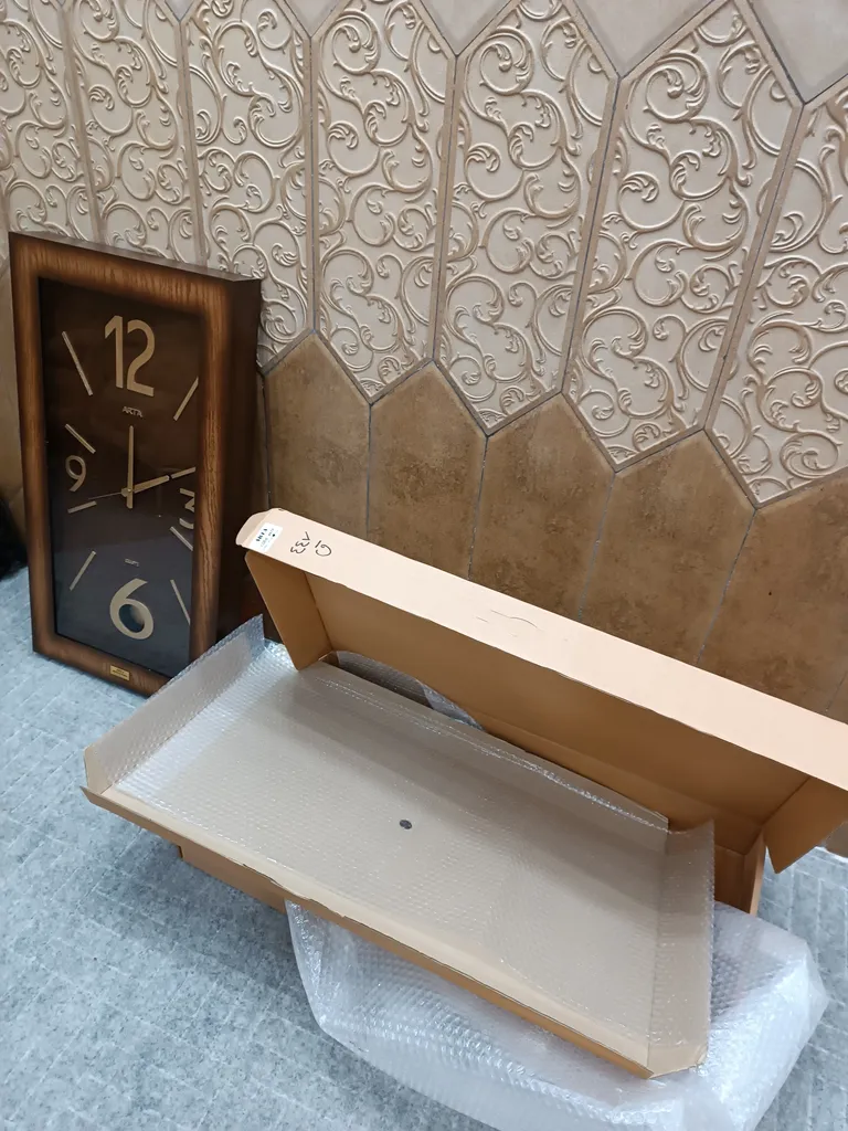 ساعت دیواری آرتا مدل 447