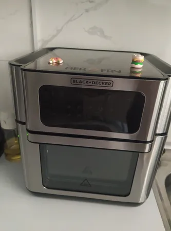 هواپز 12 لیتری بلک اند دکر مدل AOF-100-B5