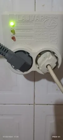 محافظ ولتاژ لجور الکتریک مدل L106 - 3500V