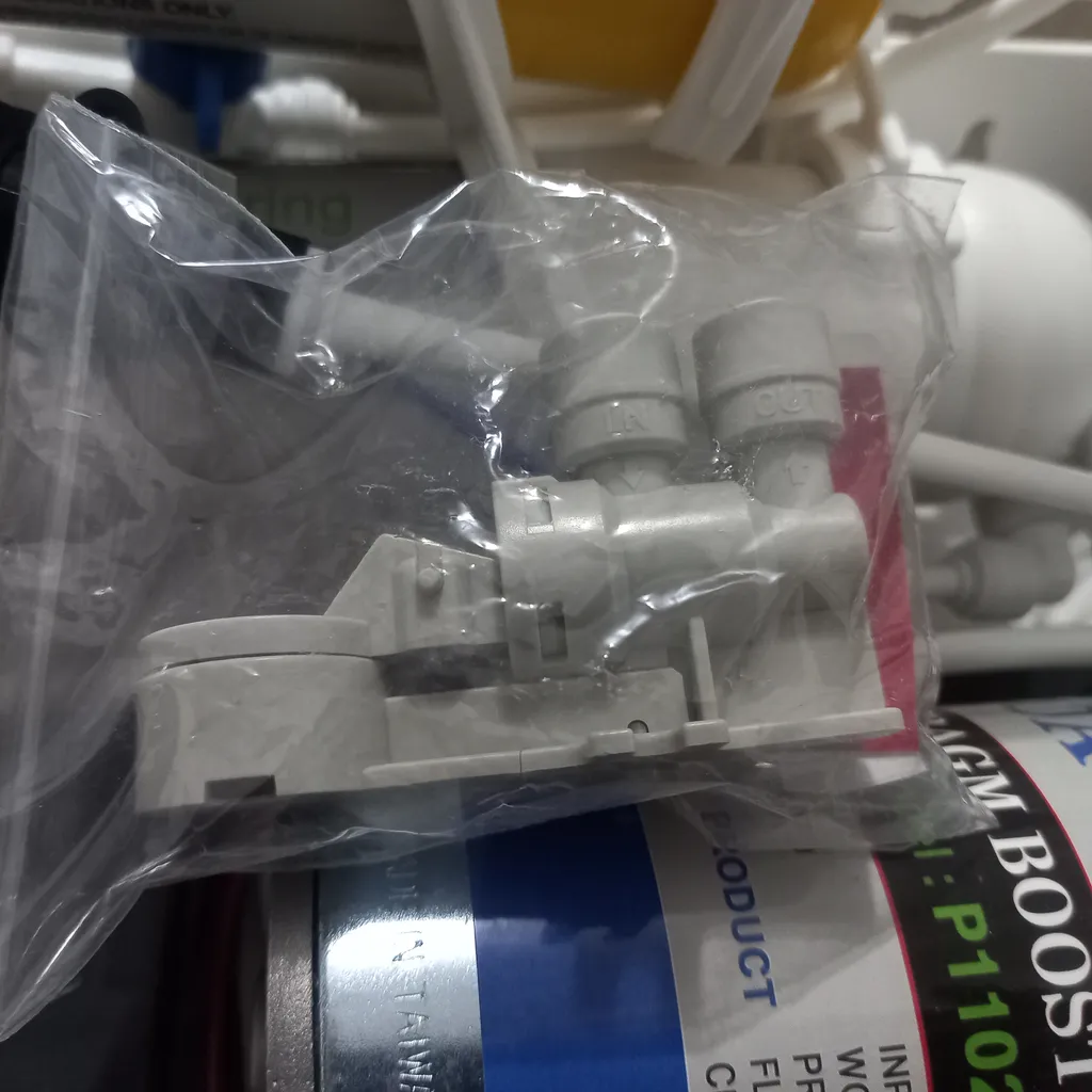 دستگاه تصفیه کننده آب آکوآ اسپرینگ مدل UF - SF4800 به همراه کیت نشتی گیر