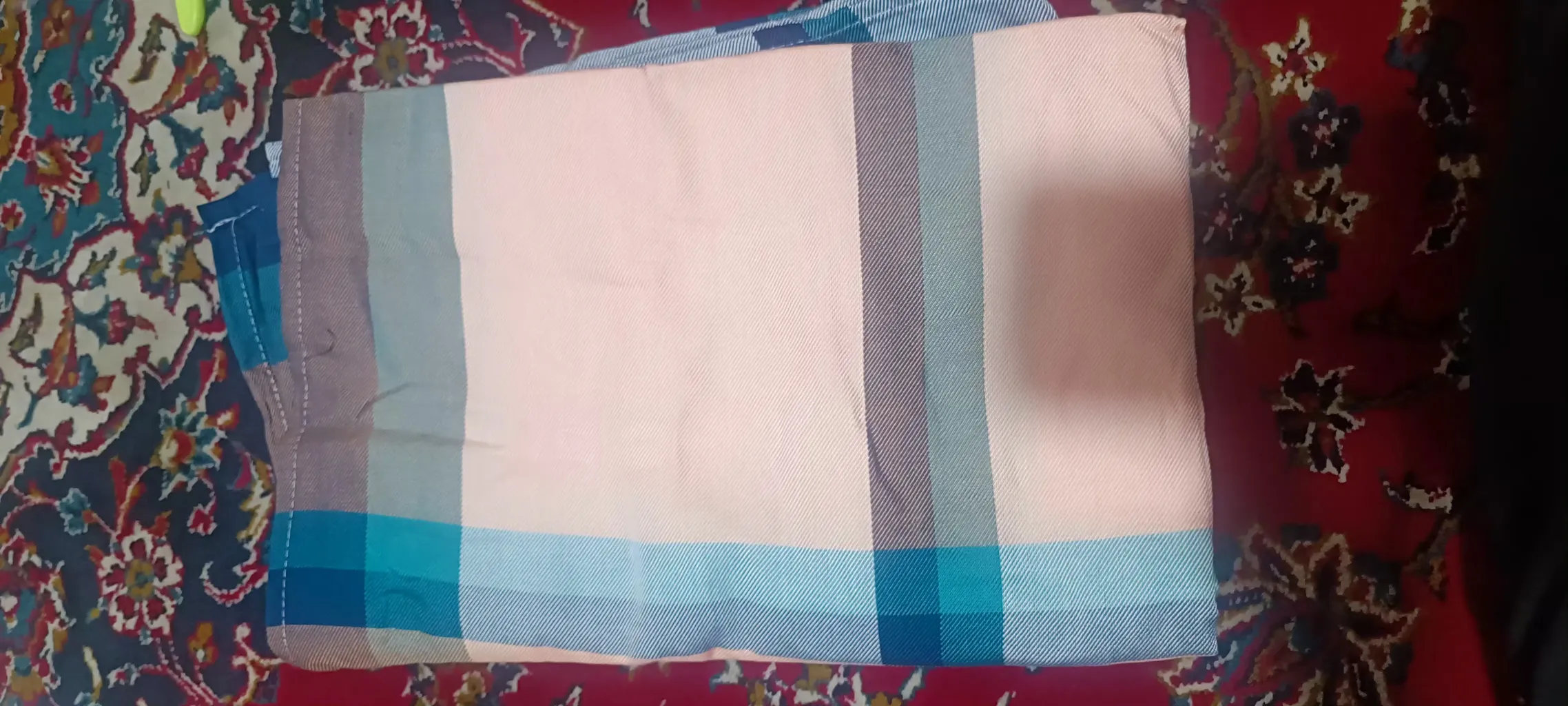 حوله حمام ابراهیمی یزد مدل نگارین سایز 160x110 سانتی متر