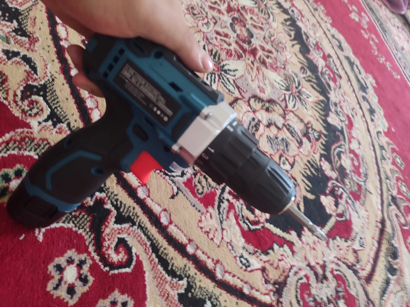 پیچ گوشتی شارژی باس مدل 18V-Li-ion